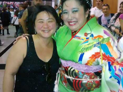 Com a minha amiga, a cantora Karen Ito