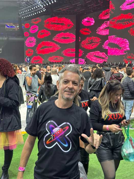 Romildo, outro grande fã que acompanhou a Xuxa desde os tempos do Clube da Criança na Rede Manchete,  - 'Xuxa - O Último Voo da Nave' (Foto Ilha X)