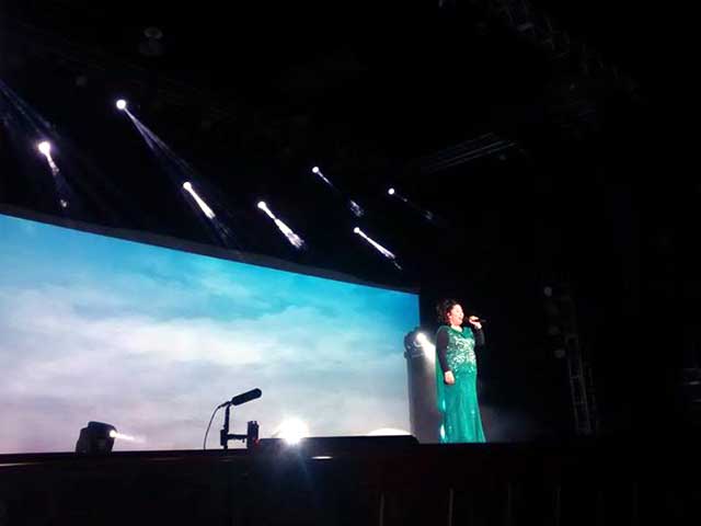 zsusanshowkarenito2