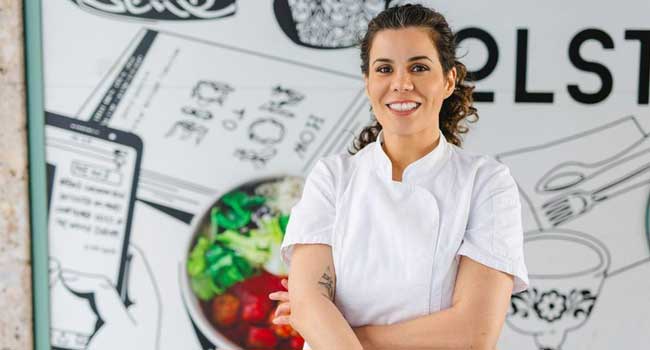 Chef Cândida Batista do Met Gala (Foto: Reprodução/ Instagram @voguemagazine) 