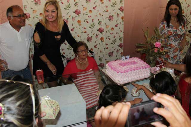 lucyaniversario20165