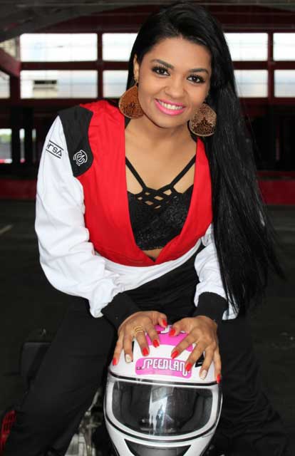Alyne Oliver Foto Thais Haliski