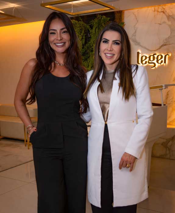 Carol Nakamura e Dra. Fabiane Gama (Foto: Carol Nakamura @carol_nakamura | Dra. Fabiane Gama @drafabianegama | Clínica Leger | CO ASSESSORIA)