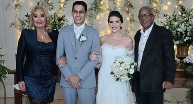 Lucy Fernandes, Carlos Fernandes Neto, Ana Carolina Fernandes e Mário Correia (Divulgação   )
