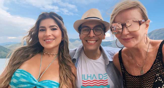 Claudia Melo, Fabricio Pellegrino e Deborah Gonçalves na Ilha de Caras (Divulgação)