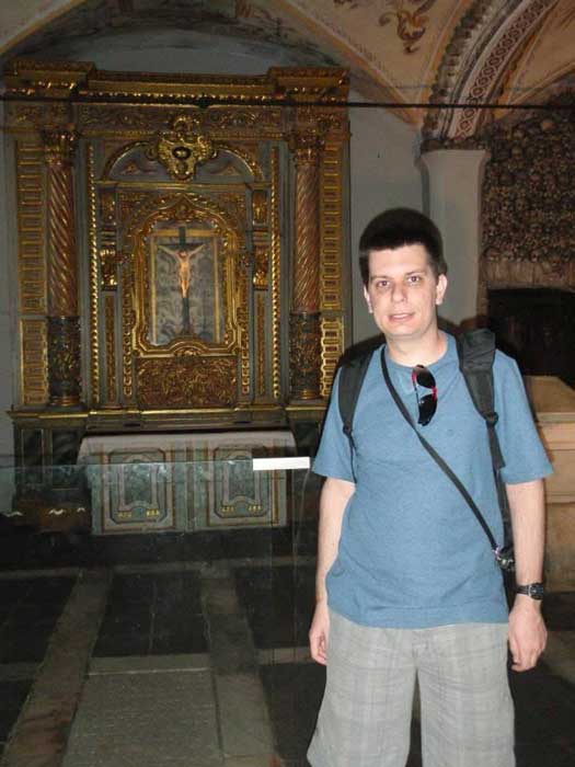 Capela dos Ossos, em Évora, que lembra os templos da Grécia - Diogo Zimmermann em Portugal (Foto: Acervo Pessoal)