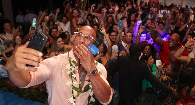 Dwayne "The Rock" Johnson em evento de Moana, no Rio (Divulgação)