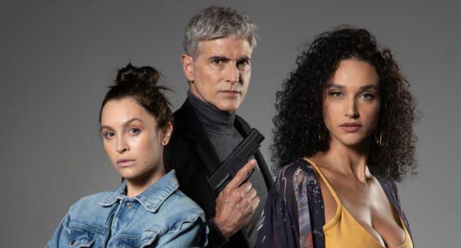 Carla Diaz, Reynaldo Gianecchini e Débora Nascimento são os protagonistas do novo filme nacional: “A Arte do Roubo” (Foto: Divulgação)