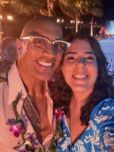 Dwayne Johnson - The Rock lança Moana no Brasil - com Fabi Marins, sua fã e CEO da Eventinhos e Eventões Cariocas (Reprodução/Instagram) Dwayne Johnson - The Rock lança Moana no Brasil - com Fabi Marins, sua fã e CEO da Eventinhos e Eventões Cariocas (Reprodução/Instagram)