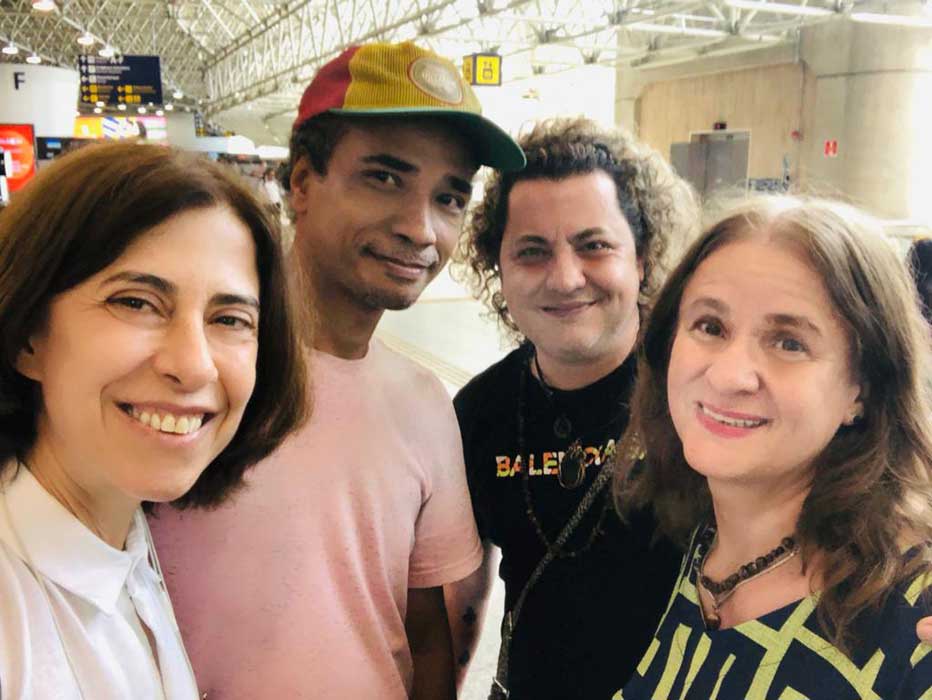 Fernanda Torres, Douglas do GSVIP, escritor Fábio Fabrício Fabretti e Luzimar Trottmann - Ainda Estou Aqui com Fernanda Torres (Divulgação)