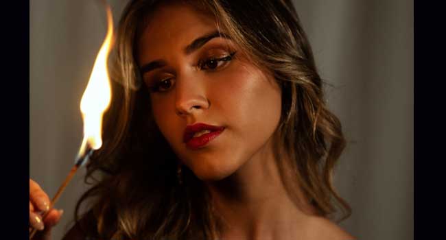 Julia Wheaton (Divulgação)