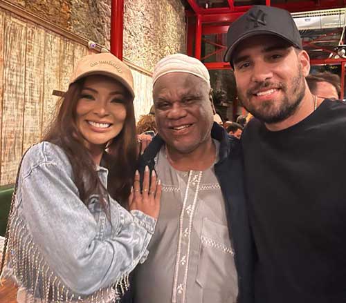 Guilherme Leonel e Carol Nakamura com Ivanir dos Santos (Foto: Rozangela Silva)