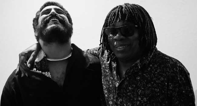 Milton Nascimento e Criolo (Foto: Fred Siewerdt)